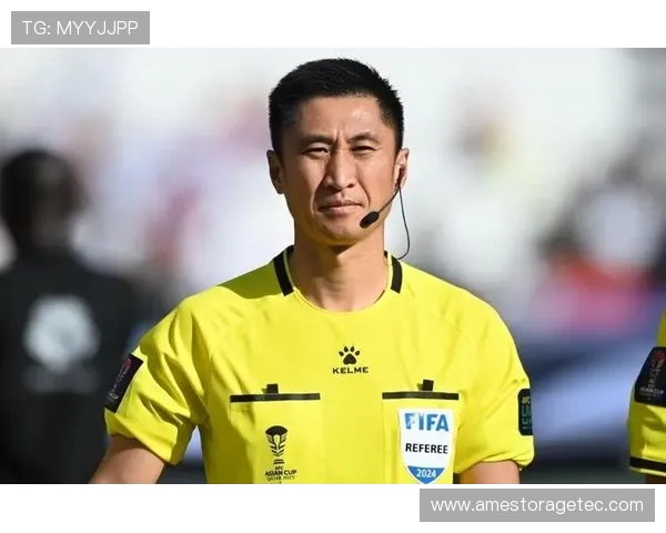 马宁执法亚冠决赛周飞任边裁